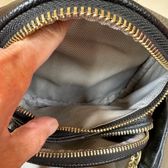 NWOT black crossbody purse - Picture 5 of 5
